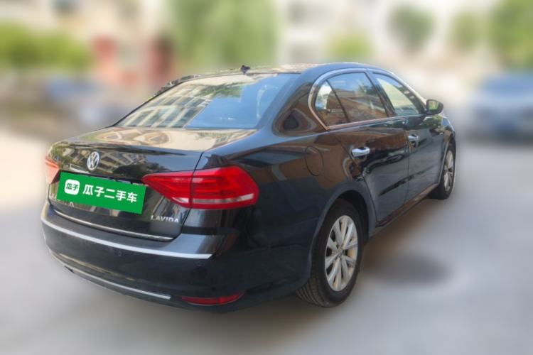 Used Volkswagen Lavida 2015 230TSI DSG Comfort Edition Rear Right 45 Deg