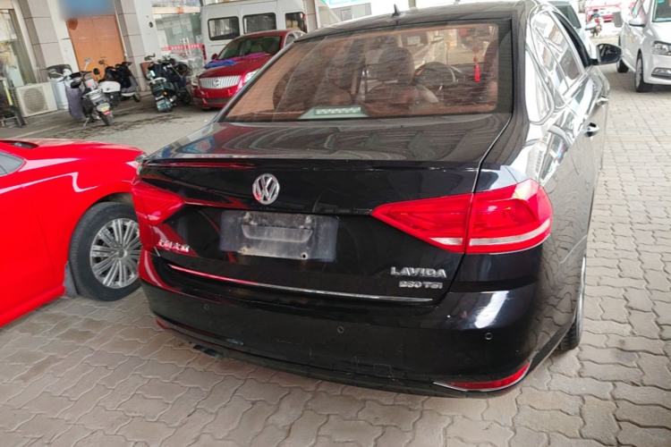 Used Volkswagen Lavida 2015 230TSI DSG Comfort Edition Rear