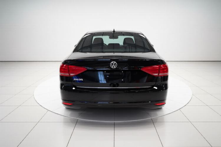 Used Volkswagen Lavida 2015 1.6L Automatic Comfort Edition Rear