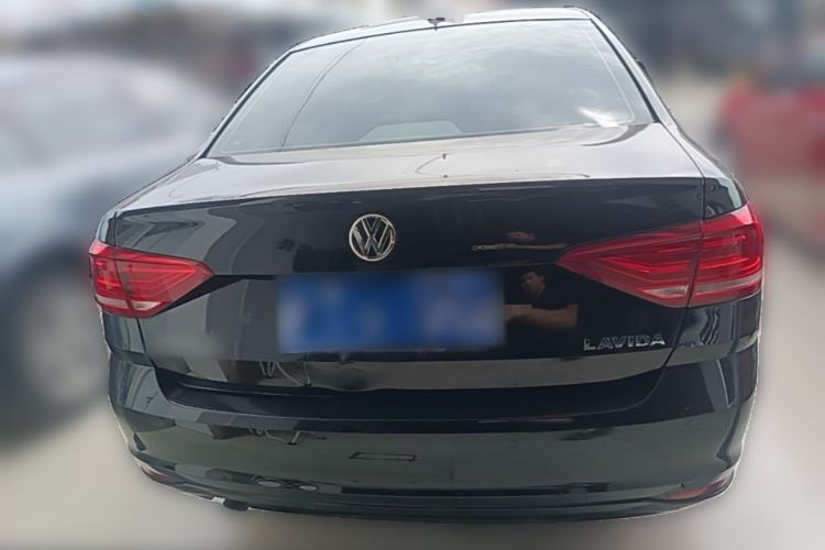 Used Volkswagen Lavida 2015 1.6L Automatic Fashion Edition Rear