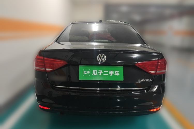 Used Volkswagen Lavida 2015 1.6L Manual Comfort Edition Rear
