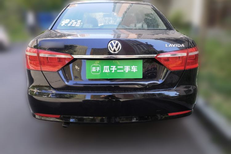 Used Volkswagen Lavida 2015 1.6L Manual Fashion Edition Rear