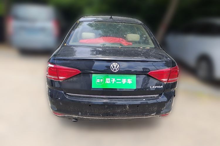Used Volkswagen Lavida 2015 1.6L Automatic Luxury Edition Rear