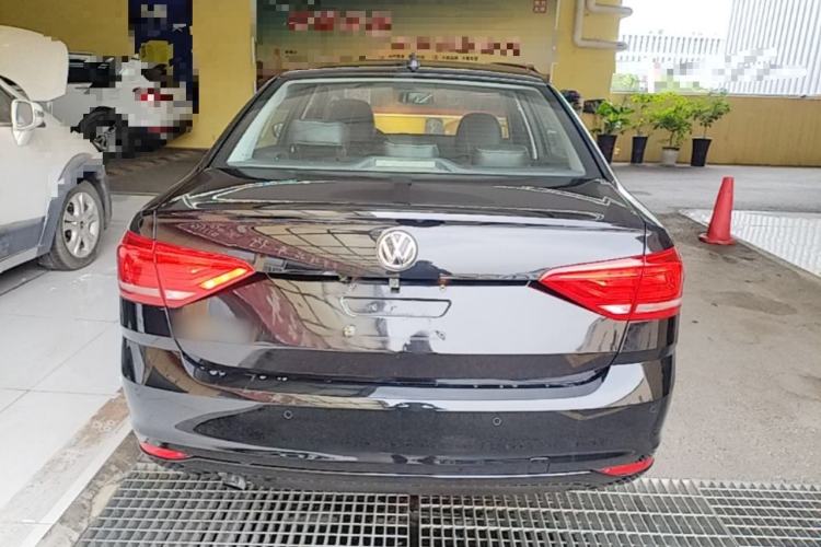 Used Volkswagen Lavida 2015 1.6L Automatic Fashion Edition Rear
