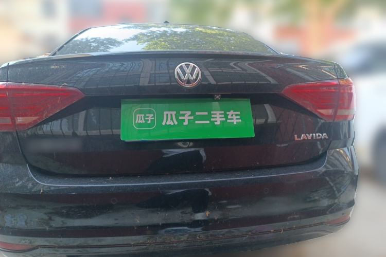 Used Volkswagen Lavida 2015 1.6L Manual Fashion Edition Rear