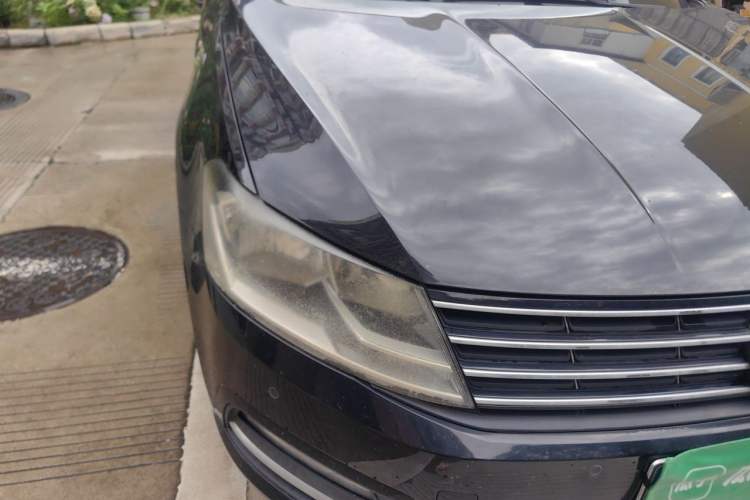 Used Volkswagen Lavida 2015 1.6L Automatic Comfort Edition Right Front Headlight