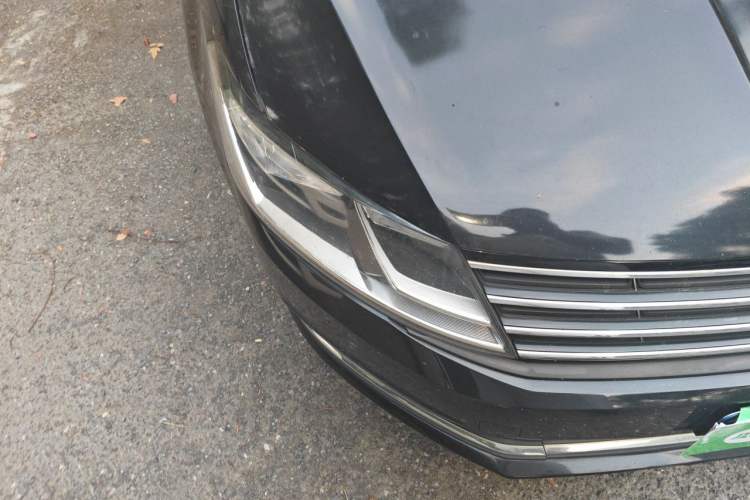 Used Volkswagen Lavida 2015 230TSI DSG Comfort Edition Right Front Headlight