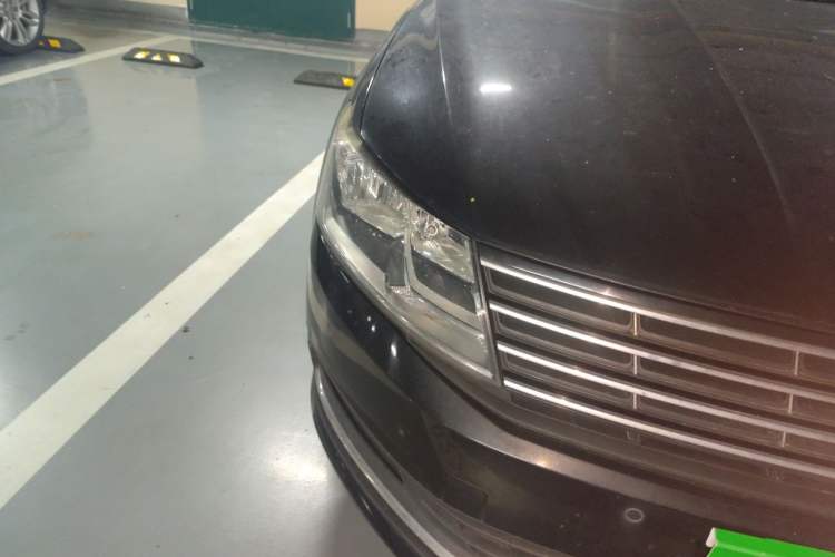 Used Volkswagen Lavida 2015 1.6L Automatic Comfort Edition Right Front Headlight