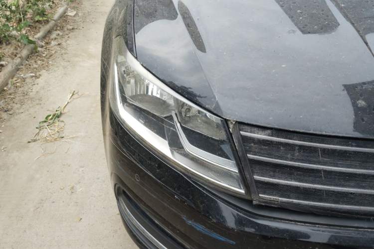 Used Volkswagen Lavida 2015 1.6L Automatic Comfort Edition Right Front Headlight