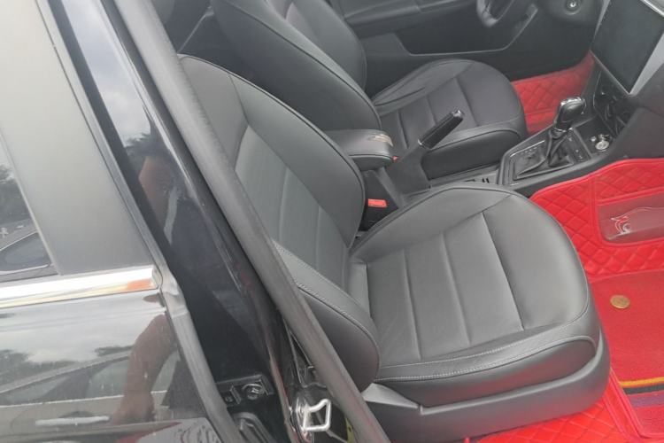 Used Volkswagen Lavida 2015 1.6L Automatic Comfort Edition Right Front Seat