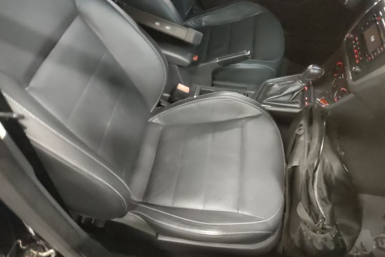 Used Volkswagen Lavida 2015 1.6L Automatic Comfort Edition Right Front Seat