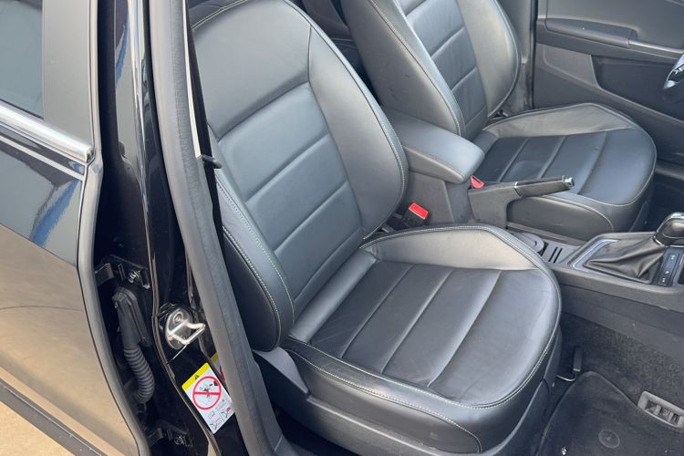 Used Volkswagen Lavida 2015 1.6L Automatic Comfort Edition Right Front Seat