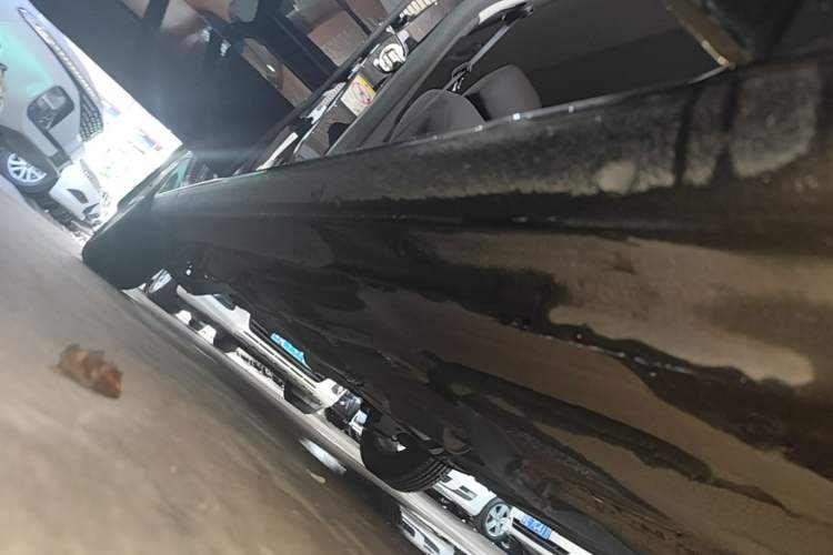Used Volkswagen Lavida 2015 1.6L Manual Fashion Edition Right Side Sill