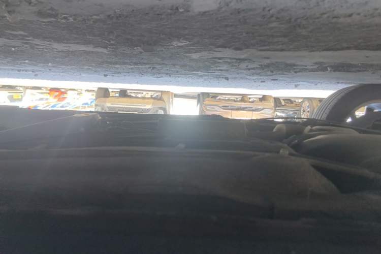 Used Volkswagen Lavida 2015 1.6L Automatic Comfort Edition Right Side Sill