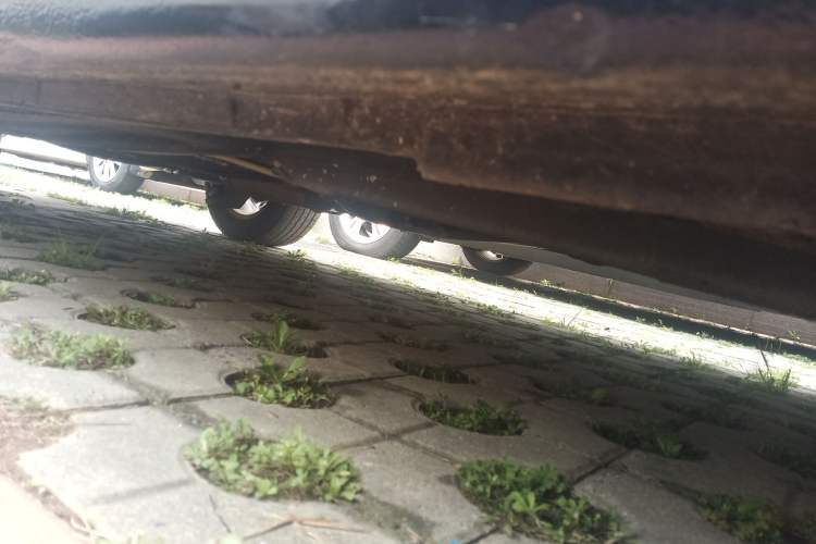 Used Volkswagen Lavida 2015 1.6L Automatic Fashion Edition Right Side Sill