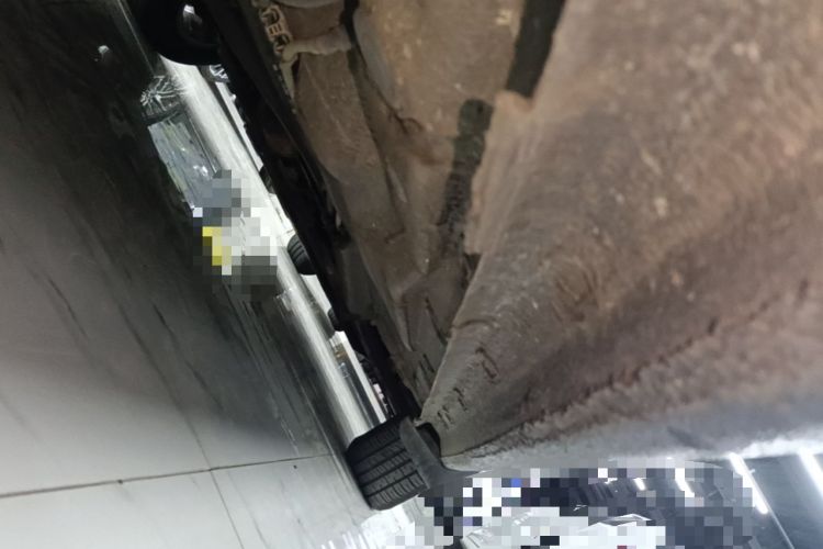 Used Volkswagen Lavida 2015 1.6L Automatic Fashion Edition Right Side Sill