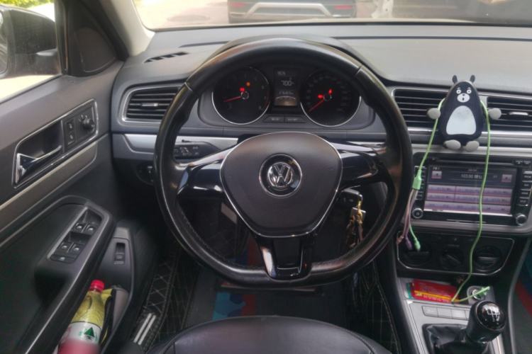 Used Volkswagen Lavida 2015 1.6L Manual Comfort Edition Steering Wheel