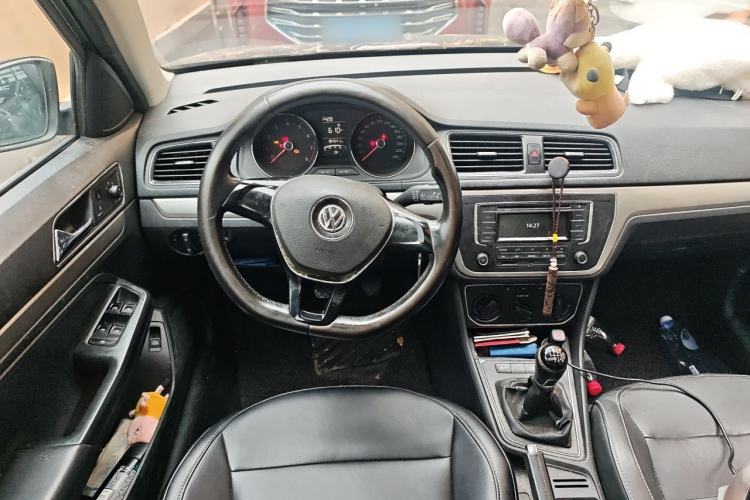 Used Volkswagen Lavida 2015 1.6L Manual Comfort Edition Steering Wheel