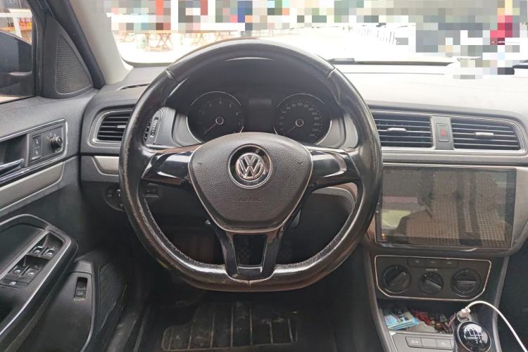 Used Volkswagen Lavida 2015 1.6L Manual Comfort Edition Steering Wheel