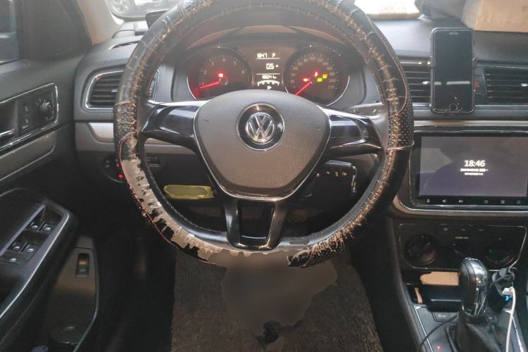 Used Volkswagen Lavida 2015 230TSI DSG Comfort Edition Steering Wheel