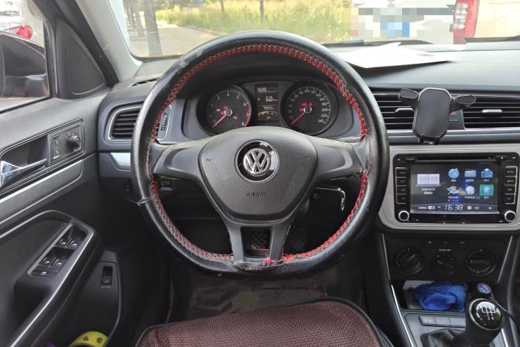 Used Volkswagen Lavida 2015 1.6L Manual Fashion Edition Steering Wheel