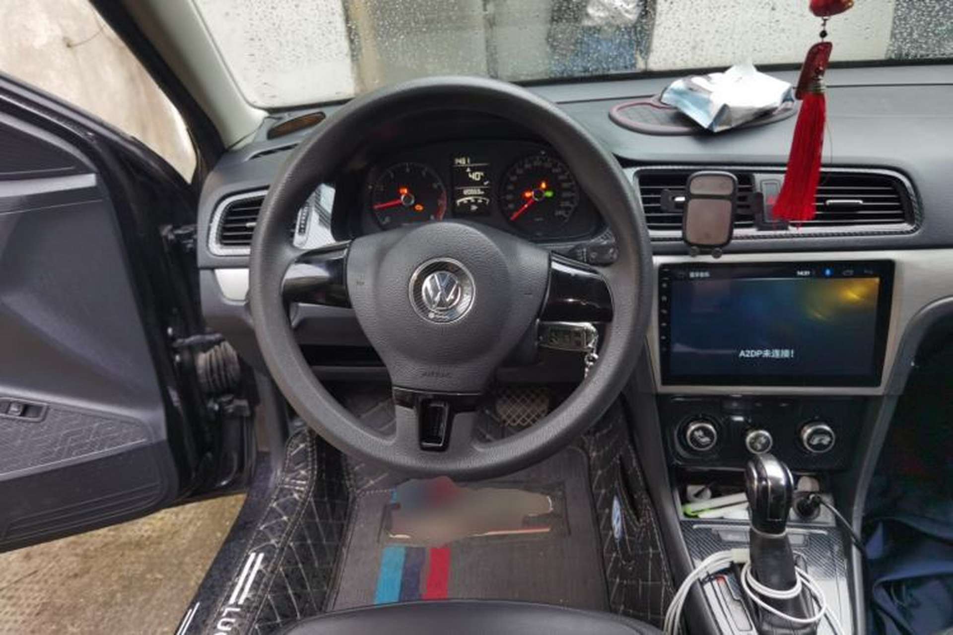 Used Volkswagen Lavida 2015 1.6L Automatic Fashion Edition Steering Wheel