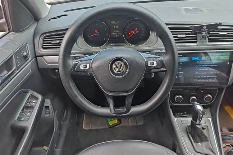 Used Volkswagen Lavida 2015 230TSI DSG Comfort Edition Steering Wheel