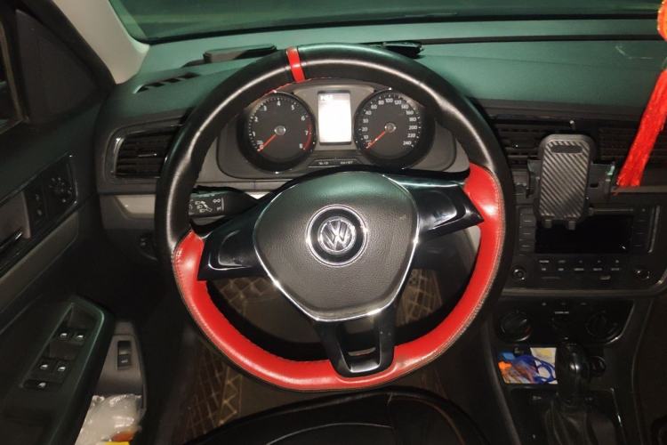 Used Volkswagen Lavida 2015 230TSI DSG Comfort Edition Steering Wheel
