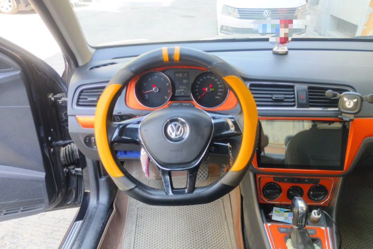Used Volkswagen Lavida 2015 230TSI DSG Comfort Edition Steering Wheel