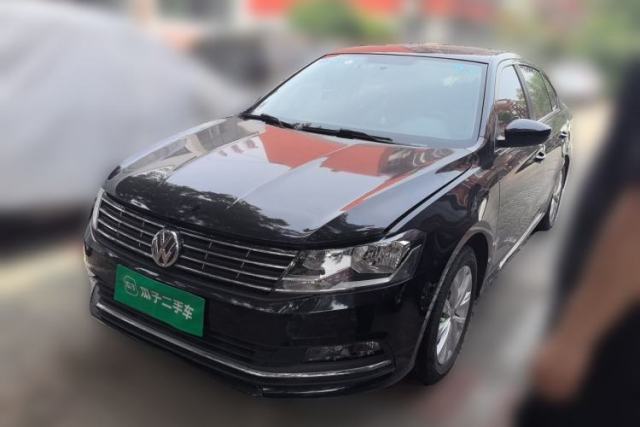 Used Volkswagen Lavida 2015 1.6L Manual Comfort Edition
