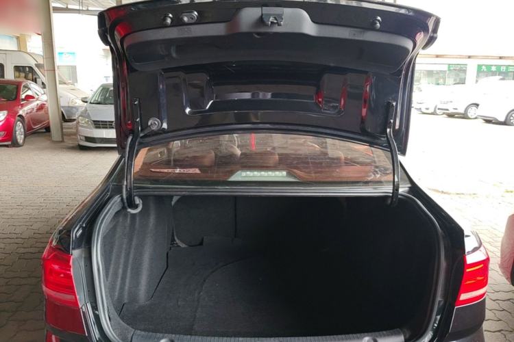 Used Volkswagen Lavida 2015 230TSI DSG Comfort Edition Trunk