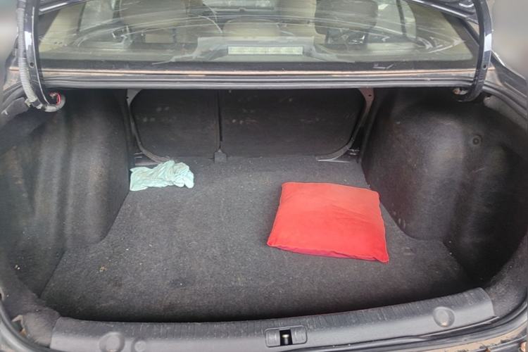Used Volkswagen Lavida 2015 230TSI DSG Comfort Edition Trunk