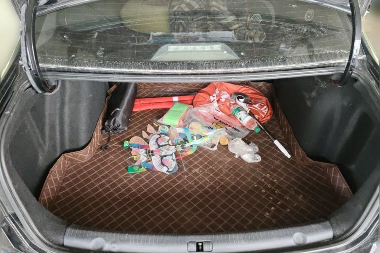 Used Volkswagen Lavida 2015 1.6L Manual Comfort Edition Trunk