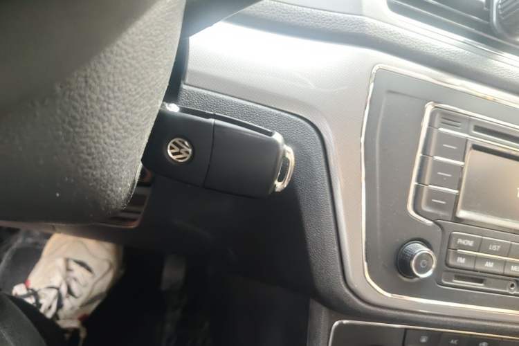 Used Volkswagen Lavida 2015 1.6L Automatic Comfort Edition Vehicle Key