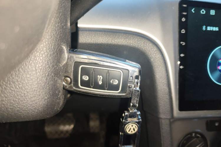 Used Volkswagen Lavida 2015 1.6L Automatic Fashion Edition Vehicle Key