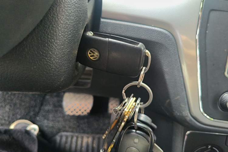 Used Volkswagen Lavida 2015 230TSI DSG Comfort Edition Vehicle Key