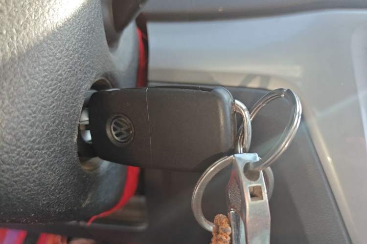 Used Volkswagen Lavida 2015 1.6L Manual Fashion Edition Vehicle Key