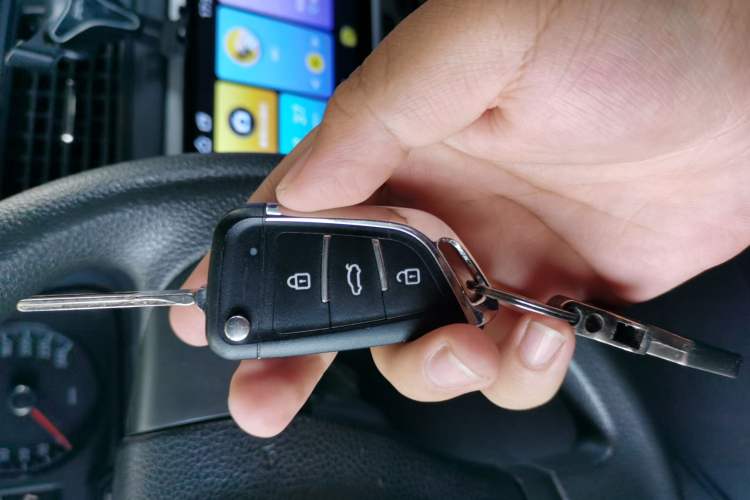 Used Volkswagen Lavida 2015 1.6L Automatic Fashion Edition Vehicle Key