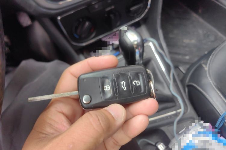 Used Volkswagen Lavida 2015 1.6L Automatic Comfort Edition Vehicle Key