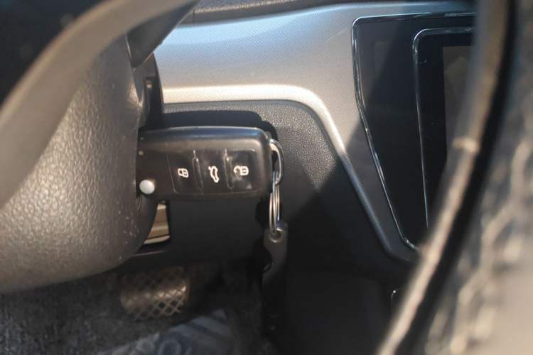Used Volkswagen Lavida 2015 230TSI DSG Comfort Edition Vehicle Key