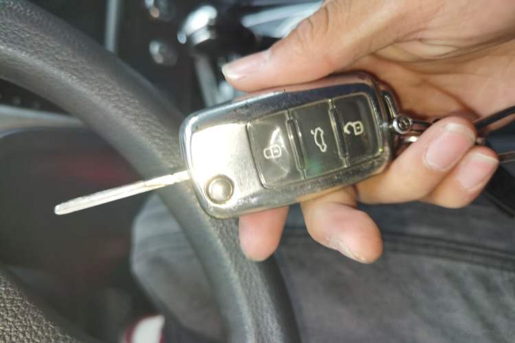 Used Volkswagen Lavida 2015 1.6L Automatic Fashion Edition Vehicle Key