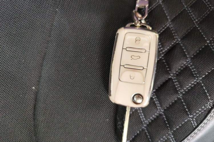 Used Volkswagen Lavida 2015 1.6L Manual Fashion Edition Vehicle Key