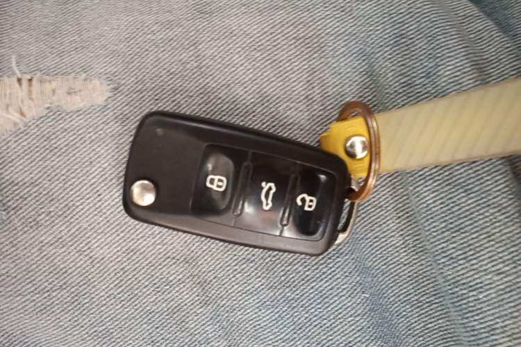 Used Volkswagen Lavida 2015 1.6L Automatic Fashion Edition Vehicle Key