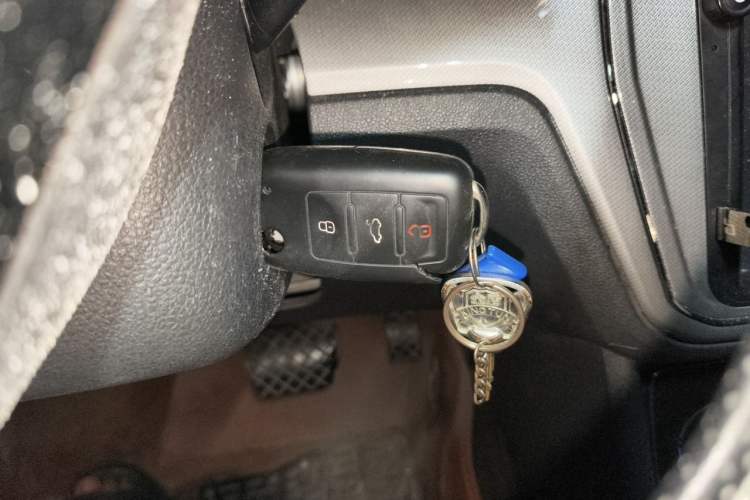 Used Volkswagen Lavida 2015 230TSI DSG Comfort Edition Vehicle Key