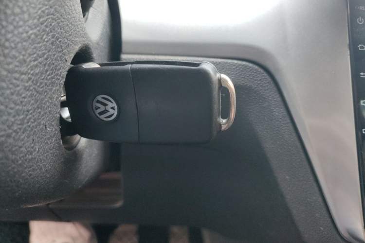Used Volkswagen Lavida 2015 1.6L Manual Fashion Edition Vehicle Key