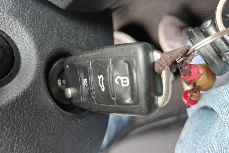 Used Volkswagen Lavida 2015 1.6L Automatic Fashion Edition Vehicle Key