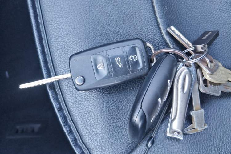 Used Volkswagen Lavida 2015 1.6L Automatic Fashion Edition Vehicle Key
