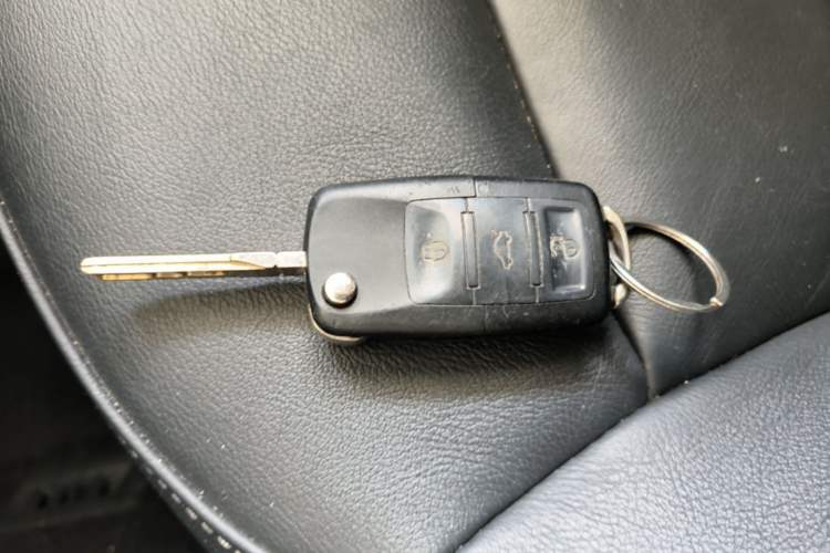 Used Volkswagen Lavida 2015 1.6L Automatic Comfort Edition Vehicle Key