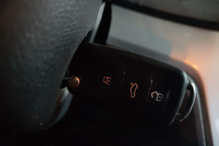 Used Volkswagen Lavida 2015 1.6L Manual Fashion Edition Vehicle Key