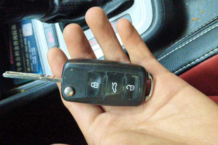 Used Volkswagen Lavida 2015 1.6L Automatic Fashion Edition Vehicle Key